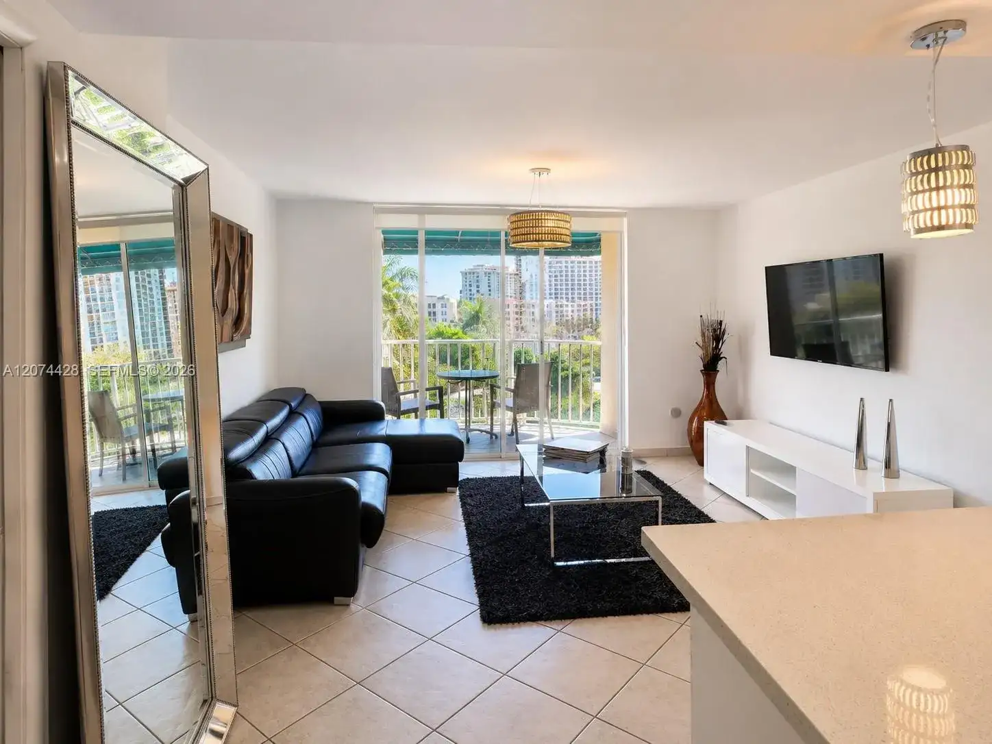 19701 E Country Club Dr # 5605, Aventura FL 33180 photo 3