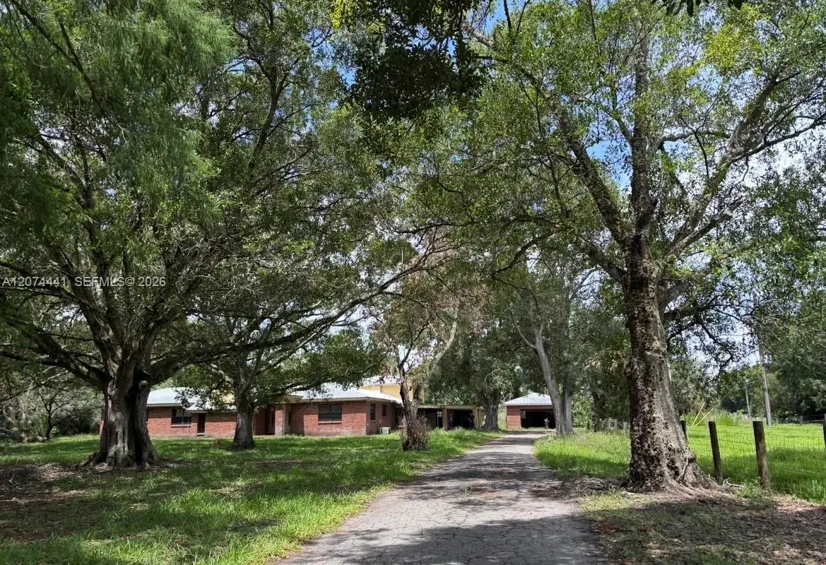 375 & 311 County Road 720, Clewiston FL 33440