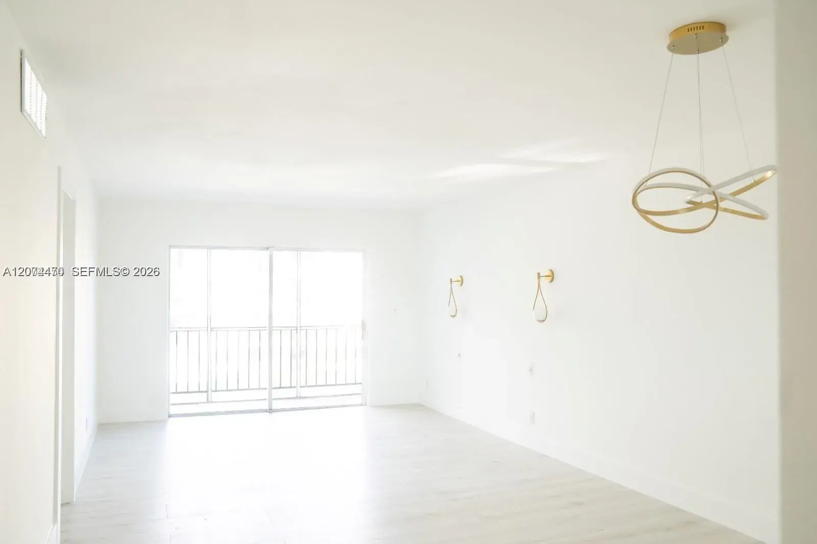 220 SW 9th Ave # 306, Hallandale Beach FL 33009