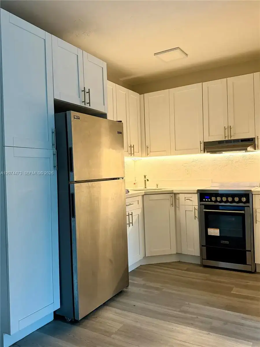 7400 Harding Ave # 20, Miami Beach FL 33141 photo 4