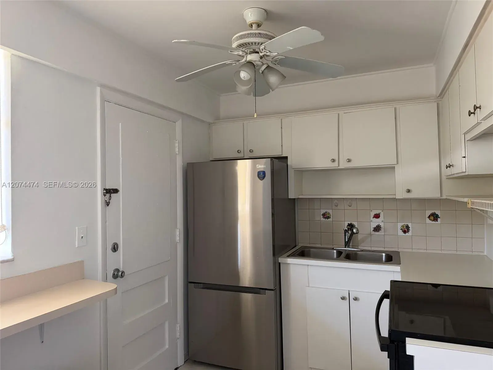 2910 Point East Dr # M514, Aventura FL 33160