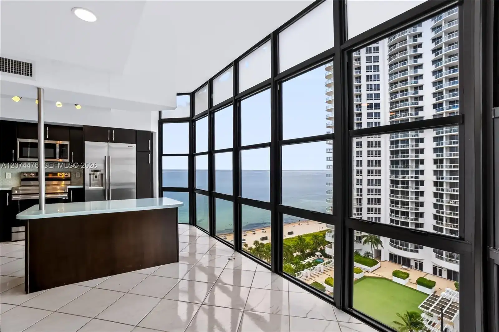 6423 Collins Ave # 1702, Miami Beach FL 33141 photo 3