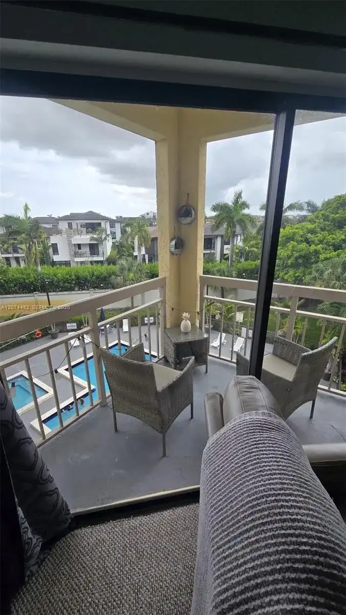8290 Lake Dr # 426, Doral FL 33166 photo 5