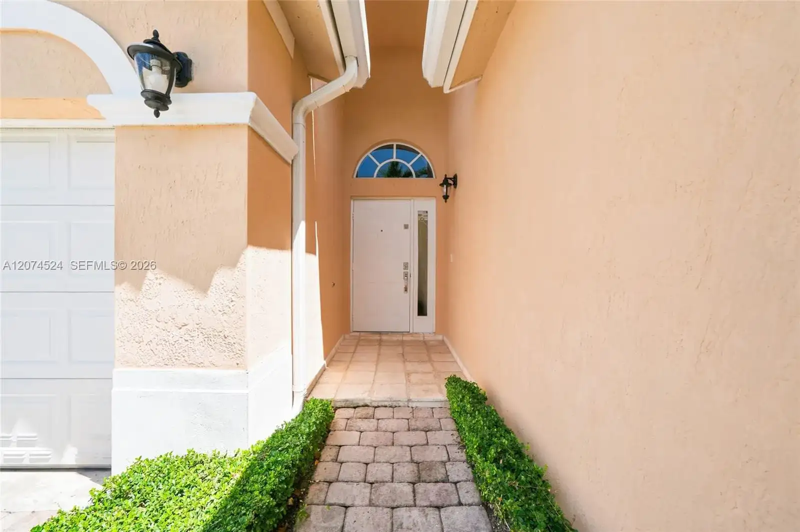 15429 SW 36th Ter, Miami FL 33185 photo 3