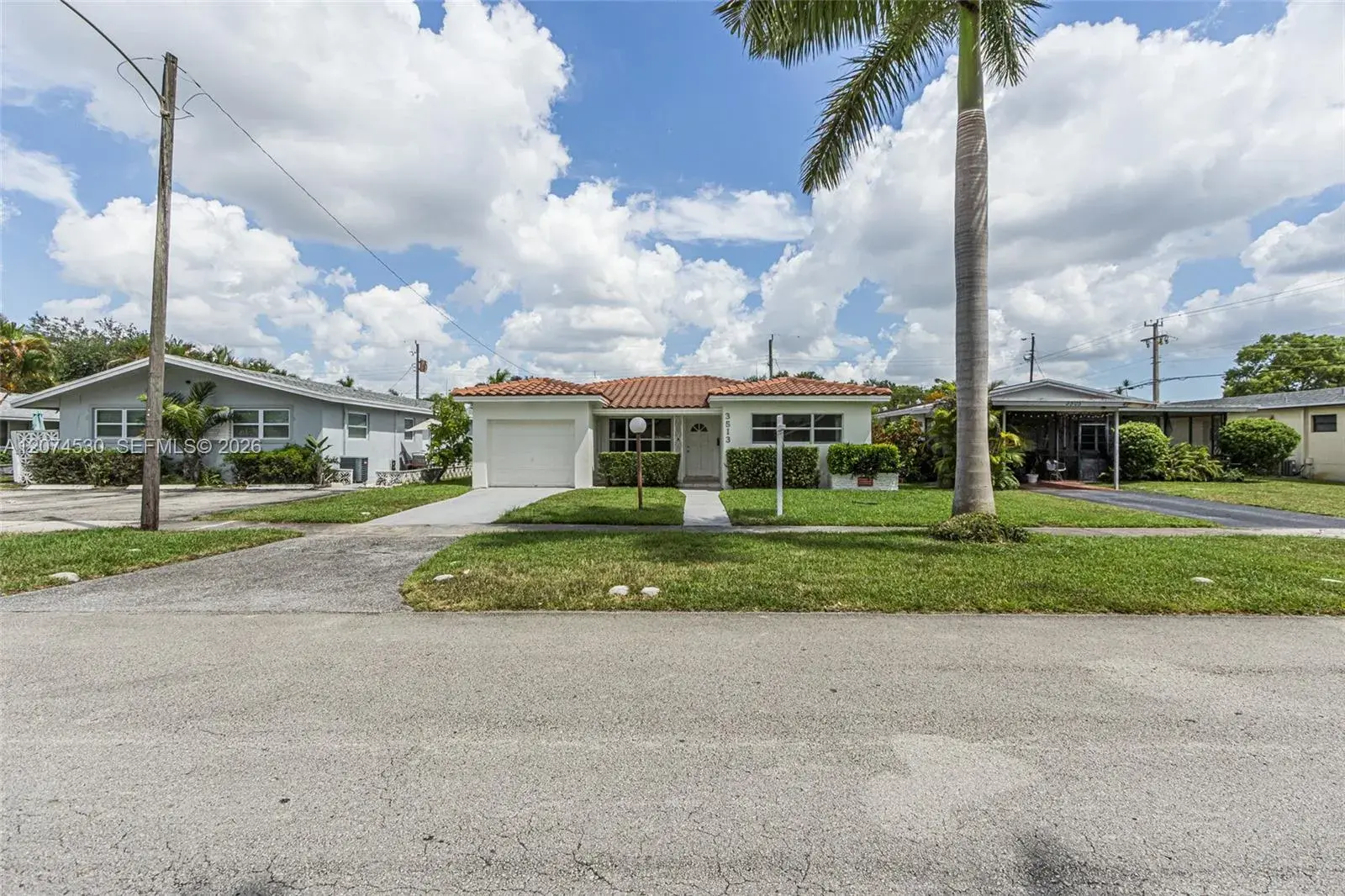 3513 Polk St, Hollywood FL 33021