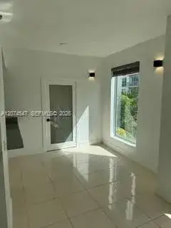 455 NE 25th St # 510, Miami FL 33137 photo 3