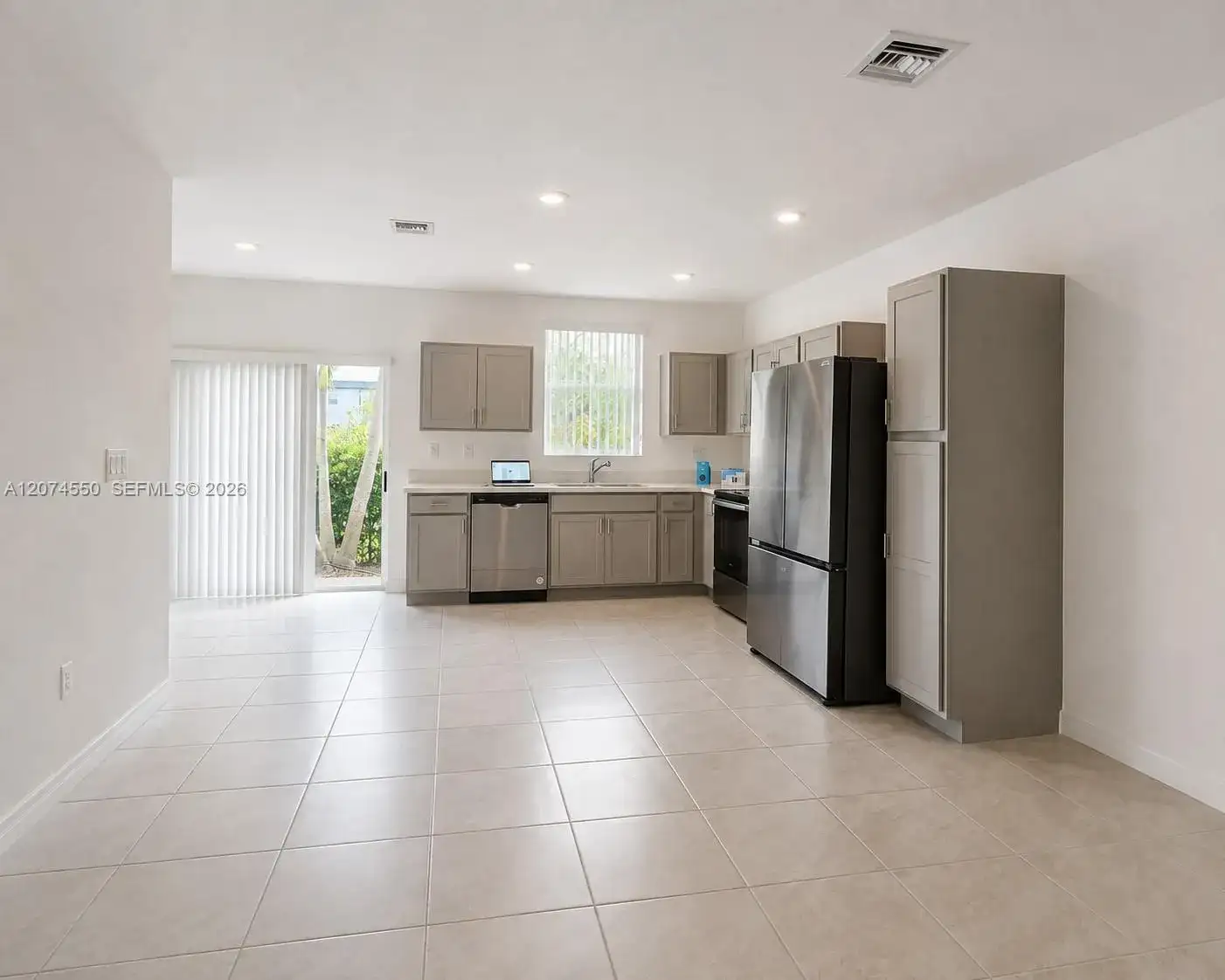 364 NW 8th Ct # 364, Pompano Beach FL 33060 photo 2