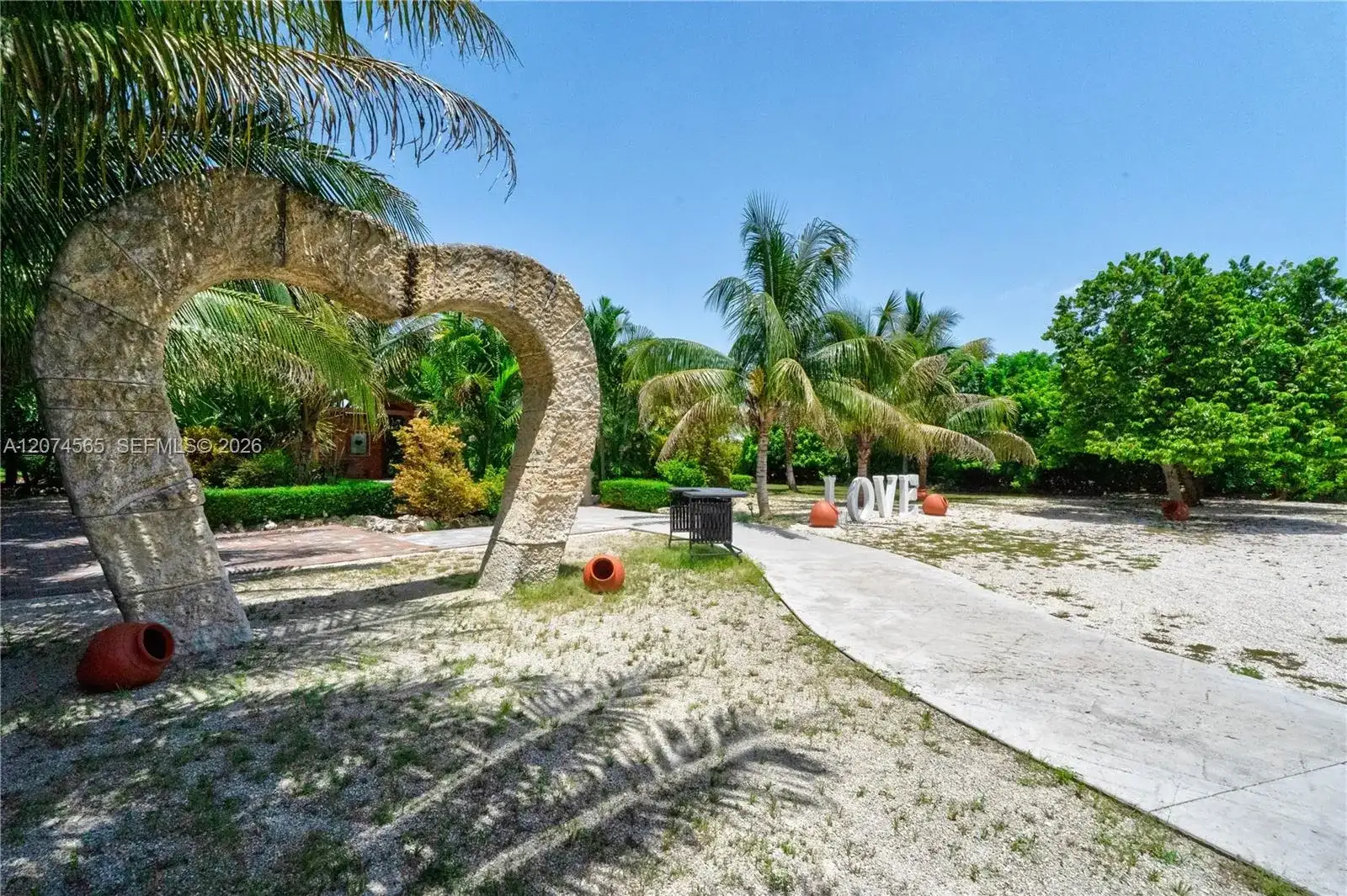 196xx SW 168, Homestead FL 33187 photo 5