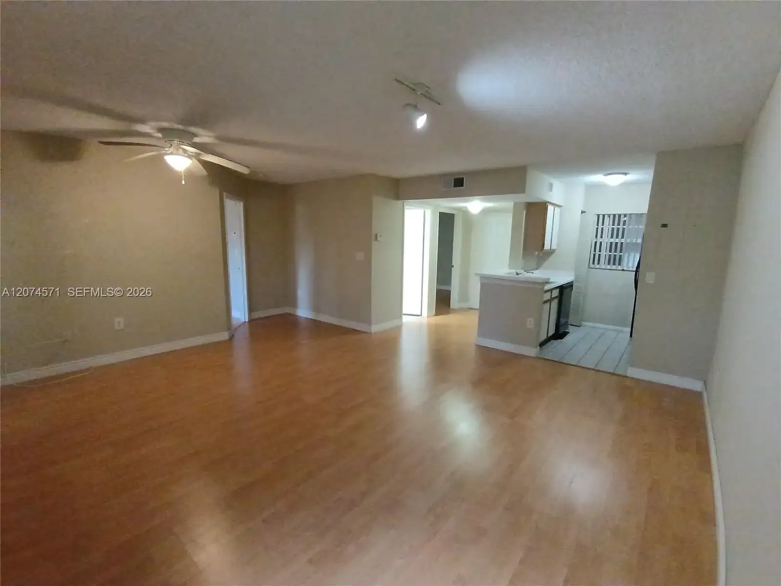 2871 N Oakland Forest Dr # 210, Oakland Park FL 33309 photo 5
