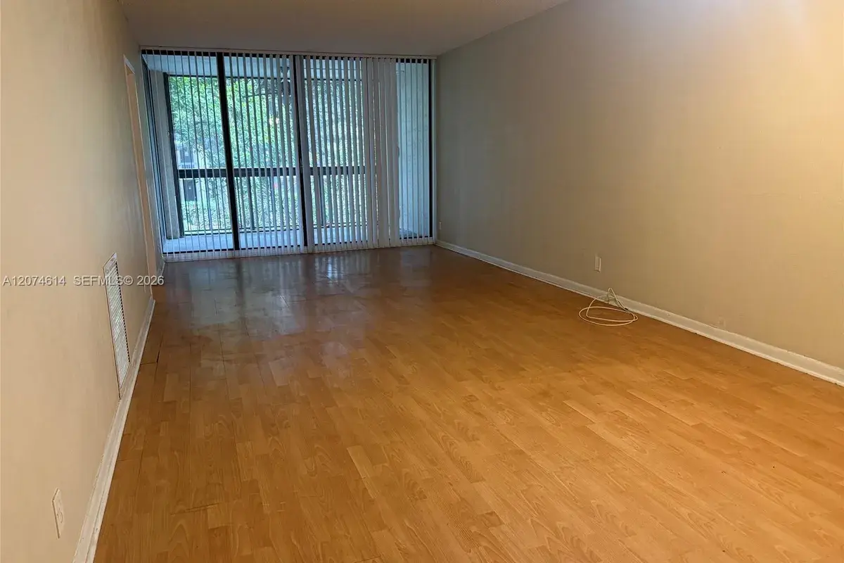 3100 Riverside Dr # 105, Coral Springs FL 33065