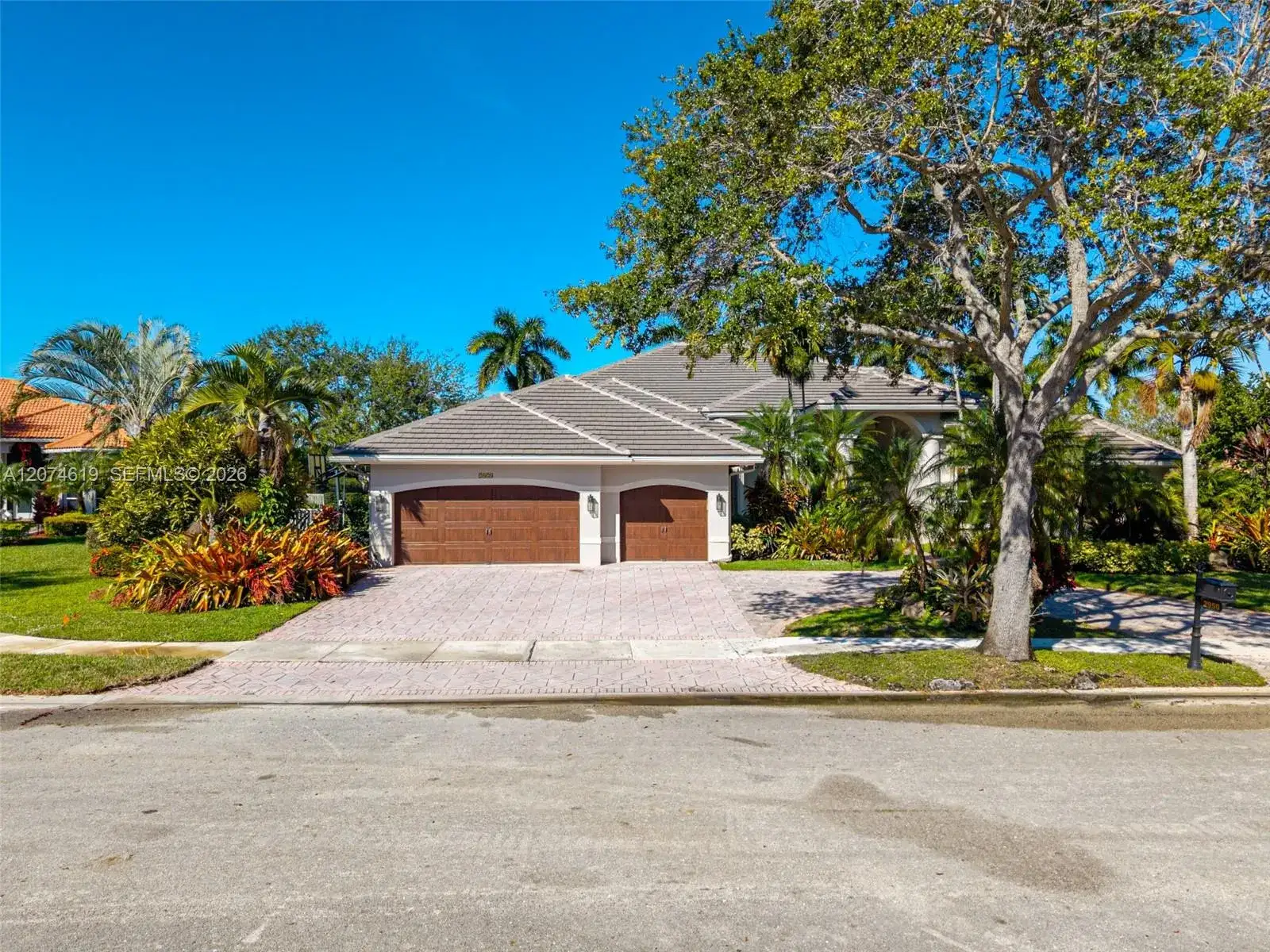 2950 Medinah, Weston FL 33332 photo 2