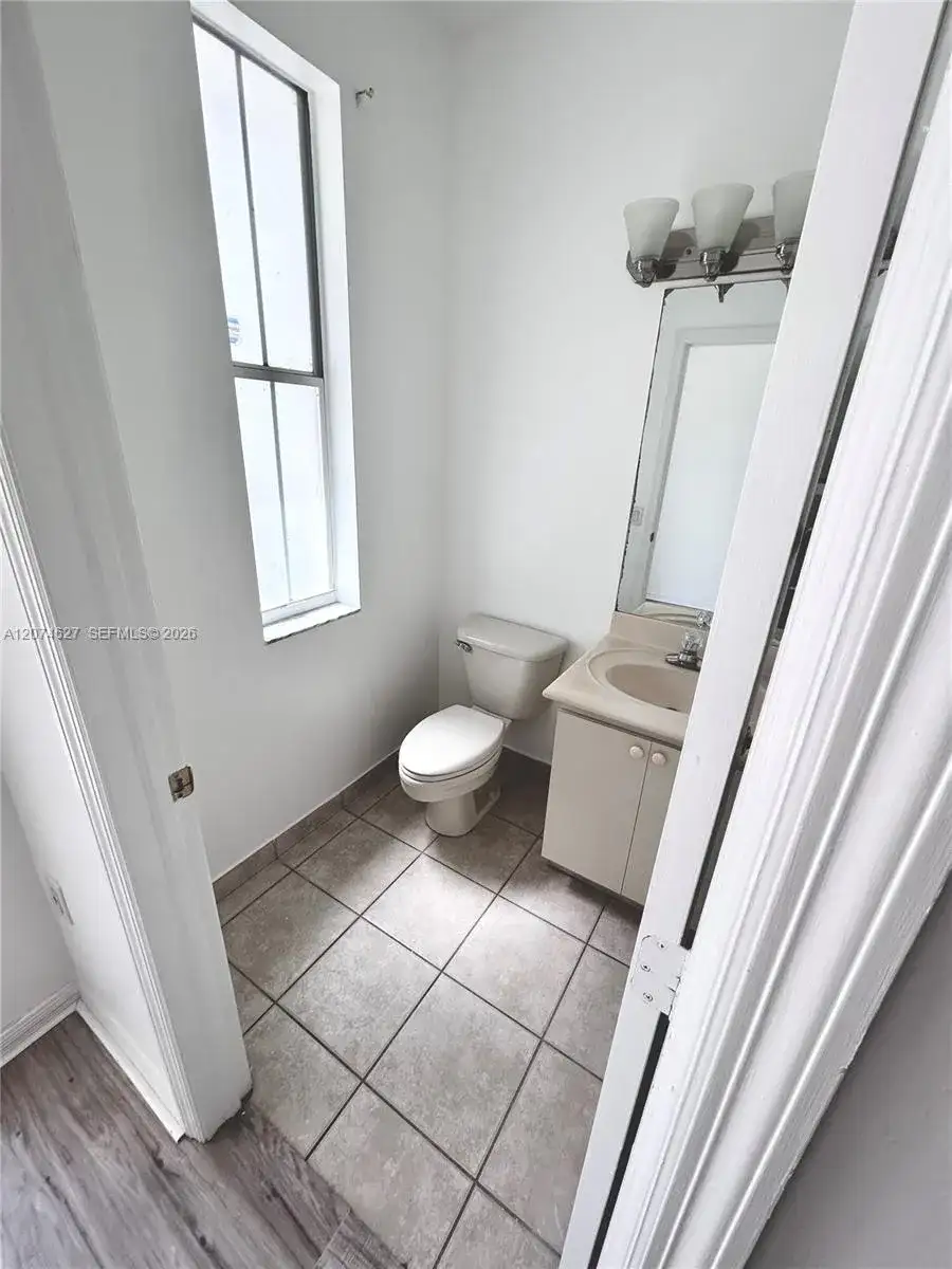 4356 NW 116th Ave # 4356, Doral FL 33178 photo 3