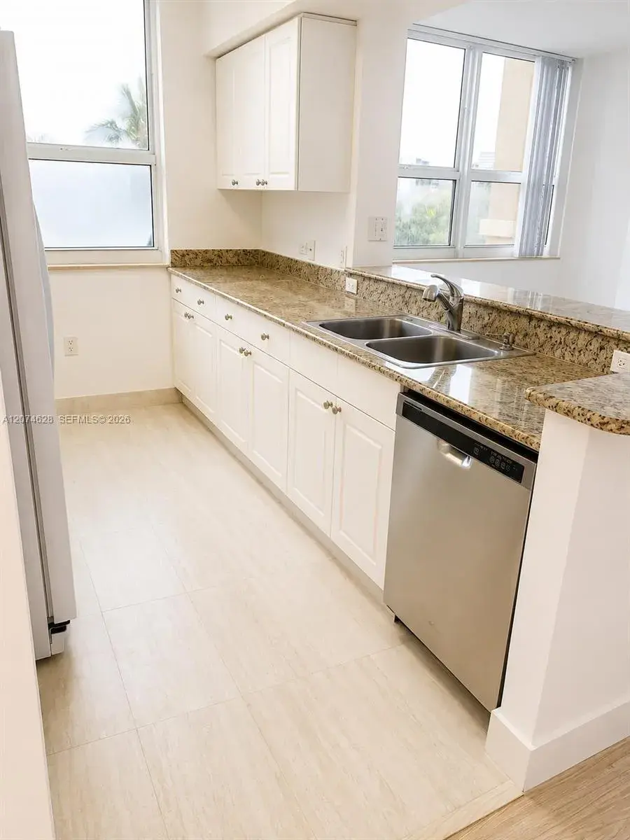 19501 W Country Club Dr # 408, Aventura FL 33180