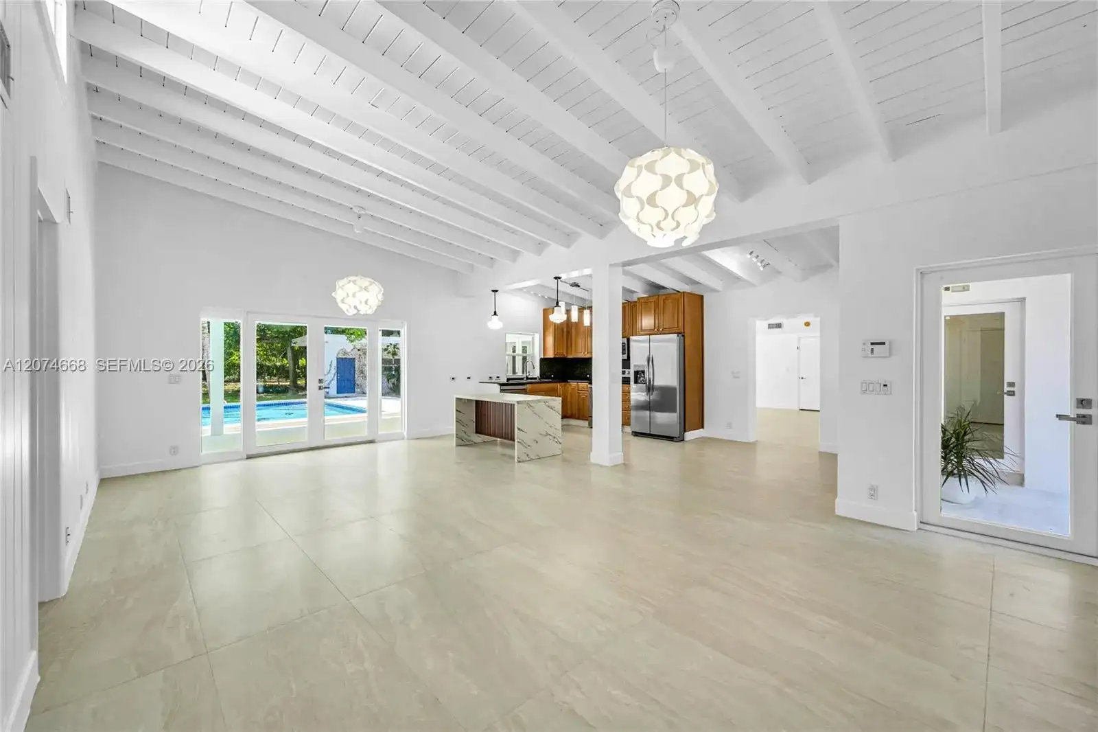 7480 SW 122nd St, Pinecrest FL 33156 photo 2
