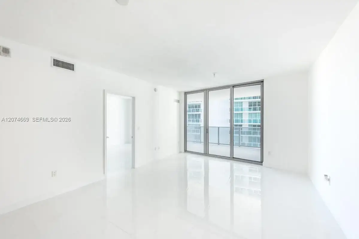 488 NE 18th St # 1907, Miami FL 33132 photo 4