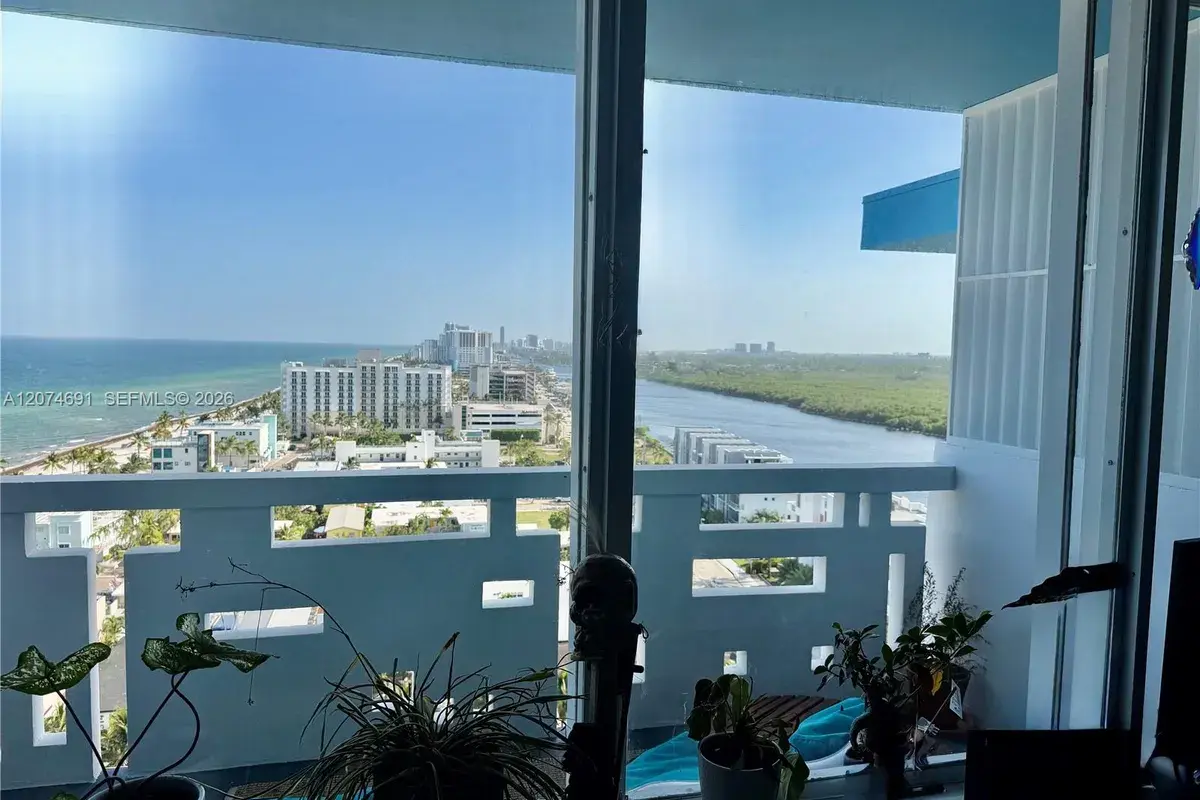 3111 N Ocean Dr # 1611, Hollywood FL 33019