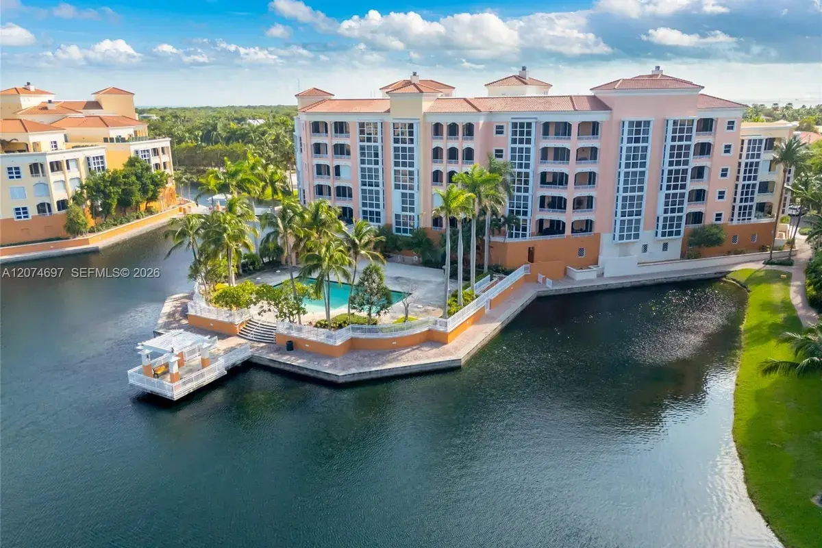 737 Crandon Blvd # 1, Key Biscayne FL 33149