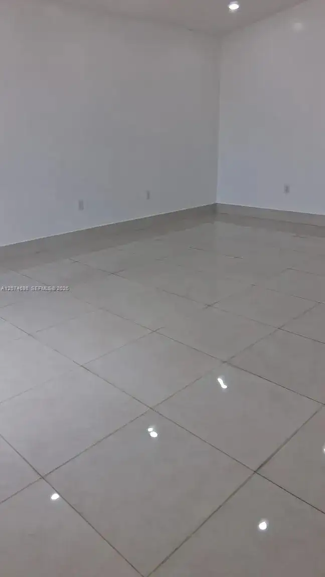 7001 W 35th Ave # 175, Hialeah FL 33018