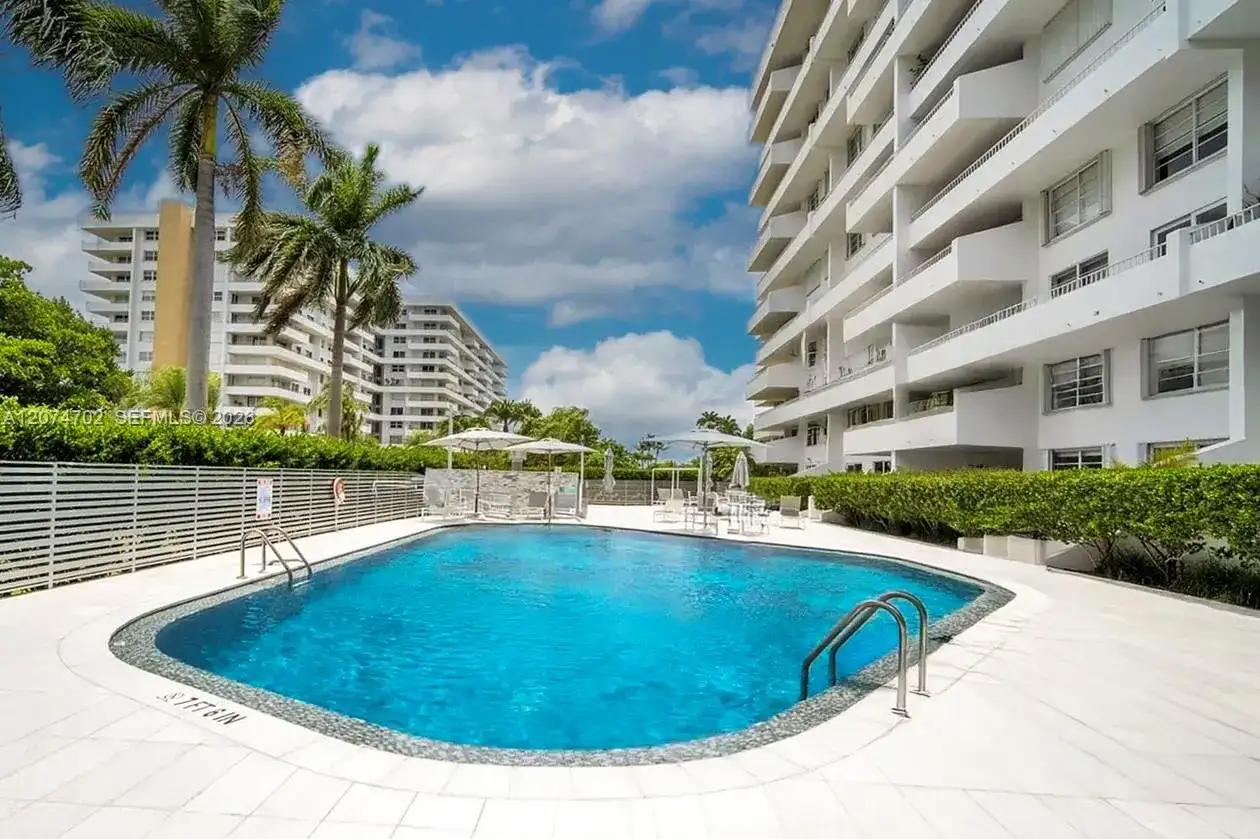 199 Ocean Lane Dr # 902, Key Biscayne FL 33149 photo 3