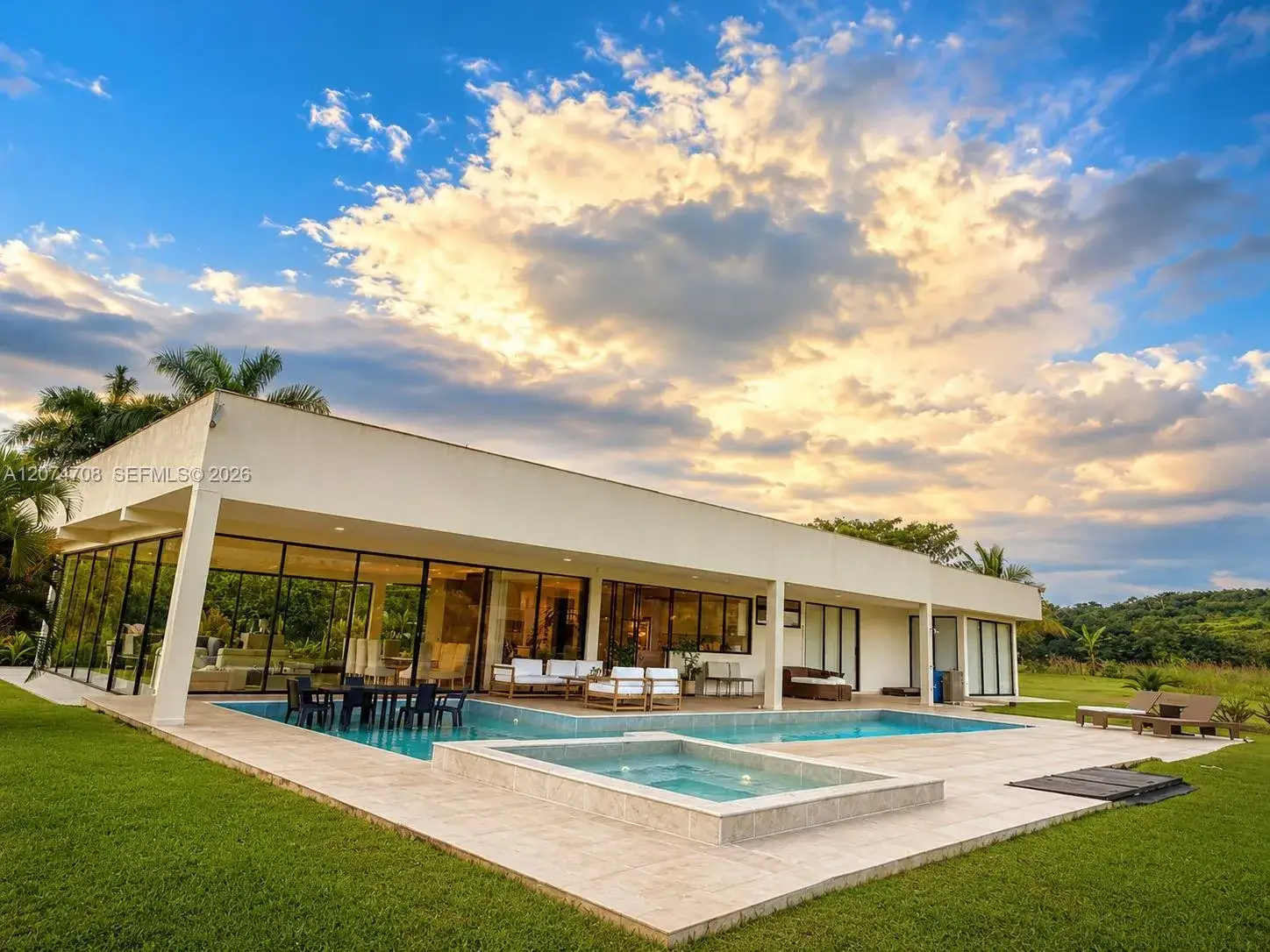 Cerritos Pereira, FL