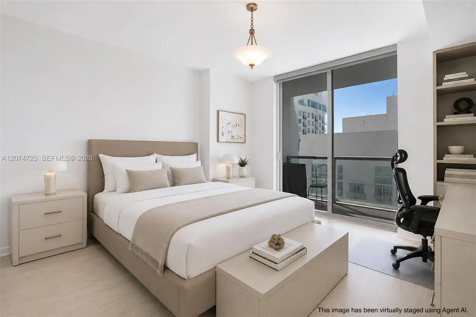 253 NE 2nd St # 3104, Miami FL 33132 photo 4
