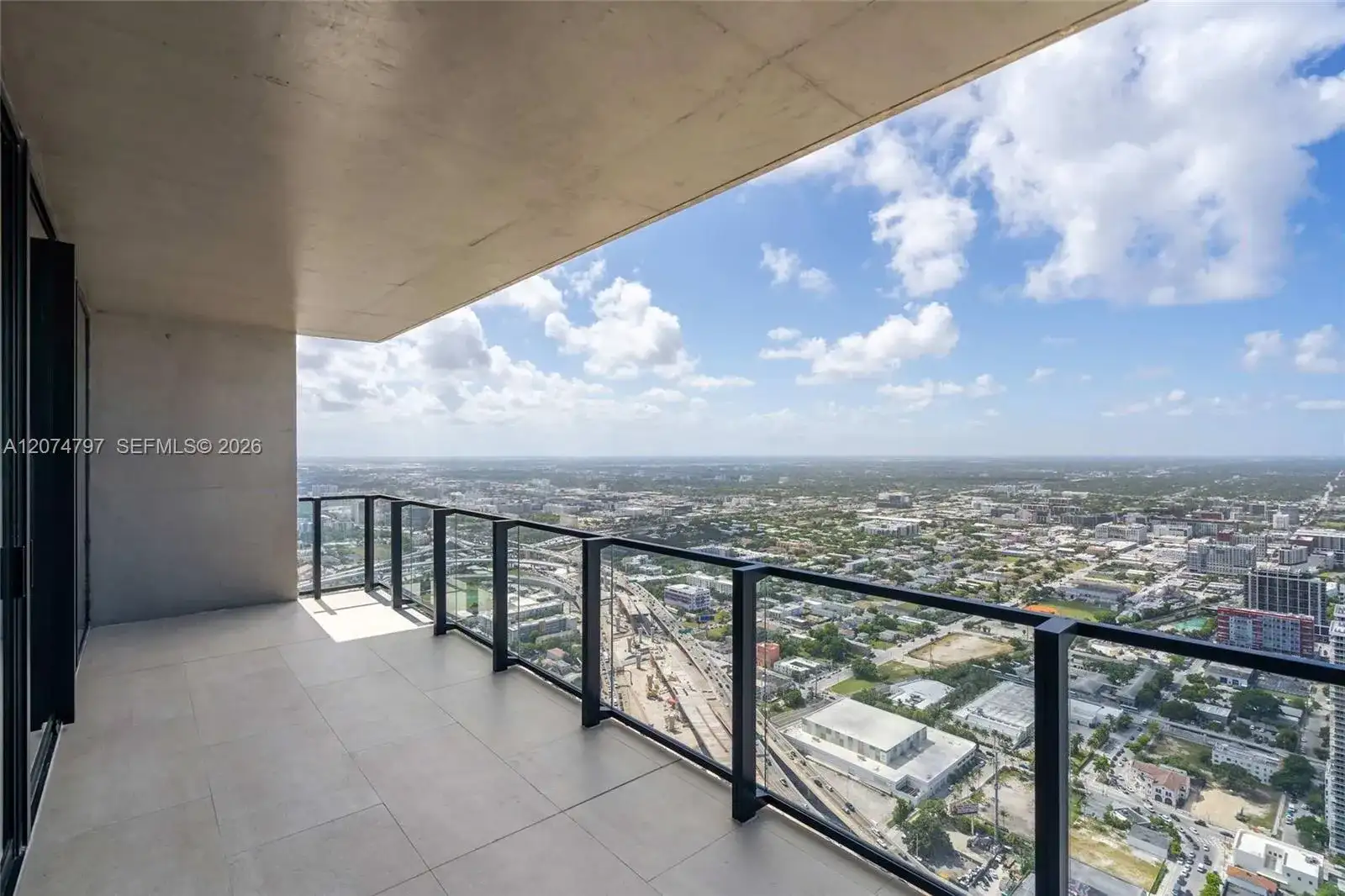 20 NE 11th Street # 6101, Miami FL 33132 photo 4