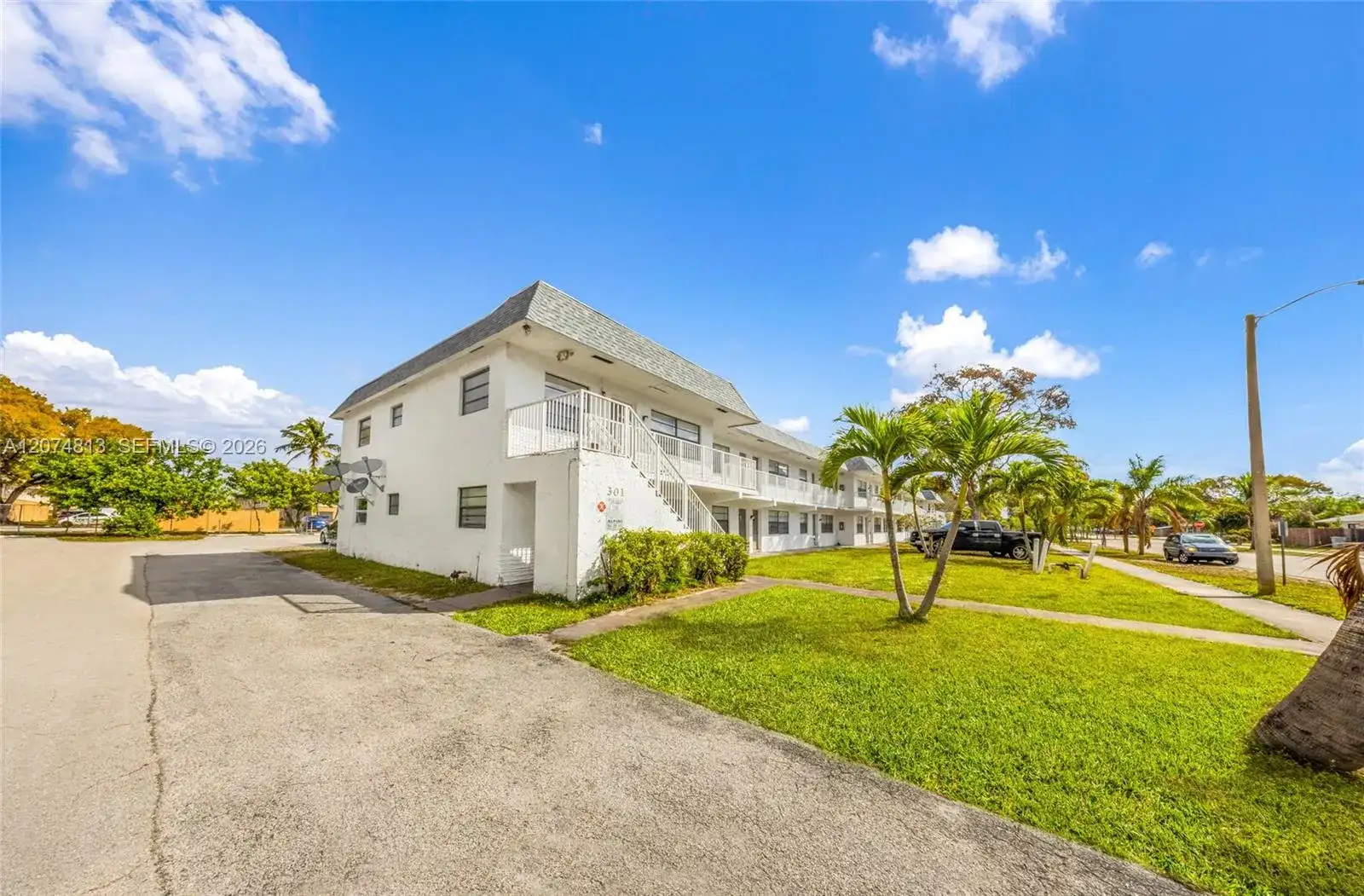 301 NW 32nd Ct # 46, Pompano Beach FL 33064 photo 3