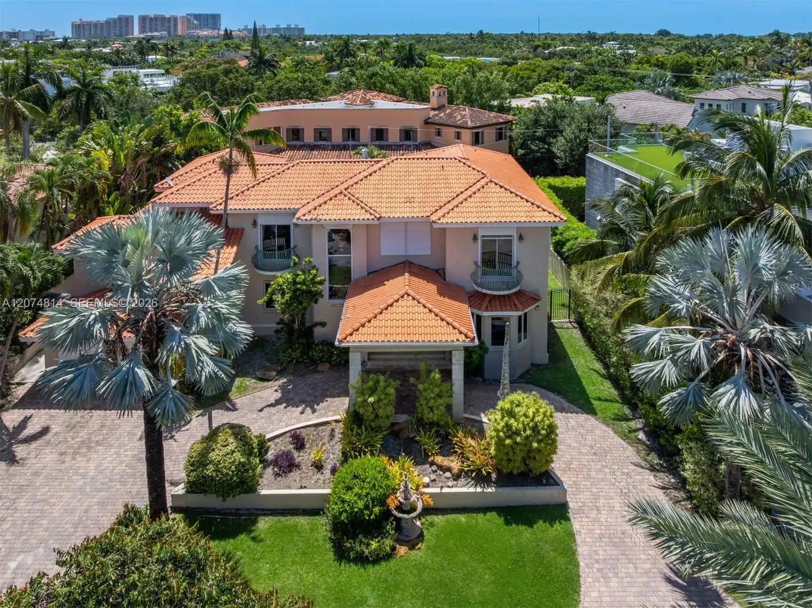501 Bay Lane, Key Biscayne FL 33149