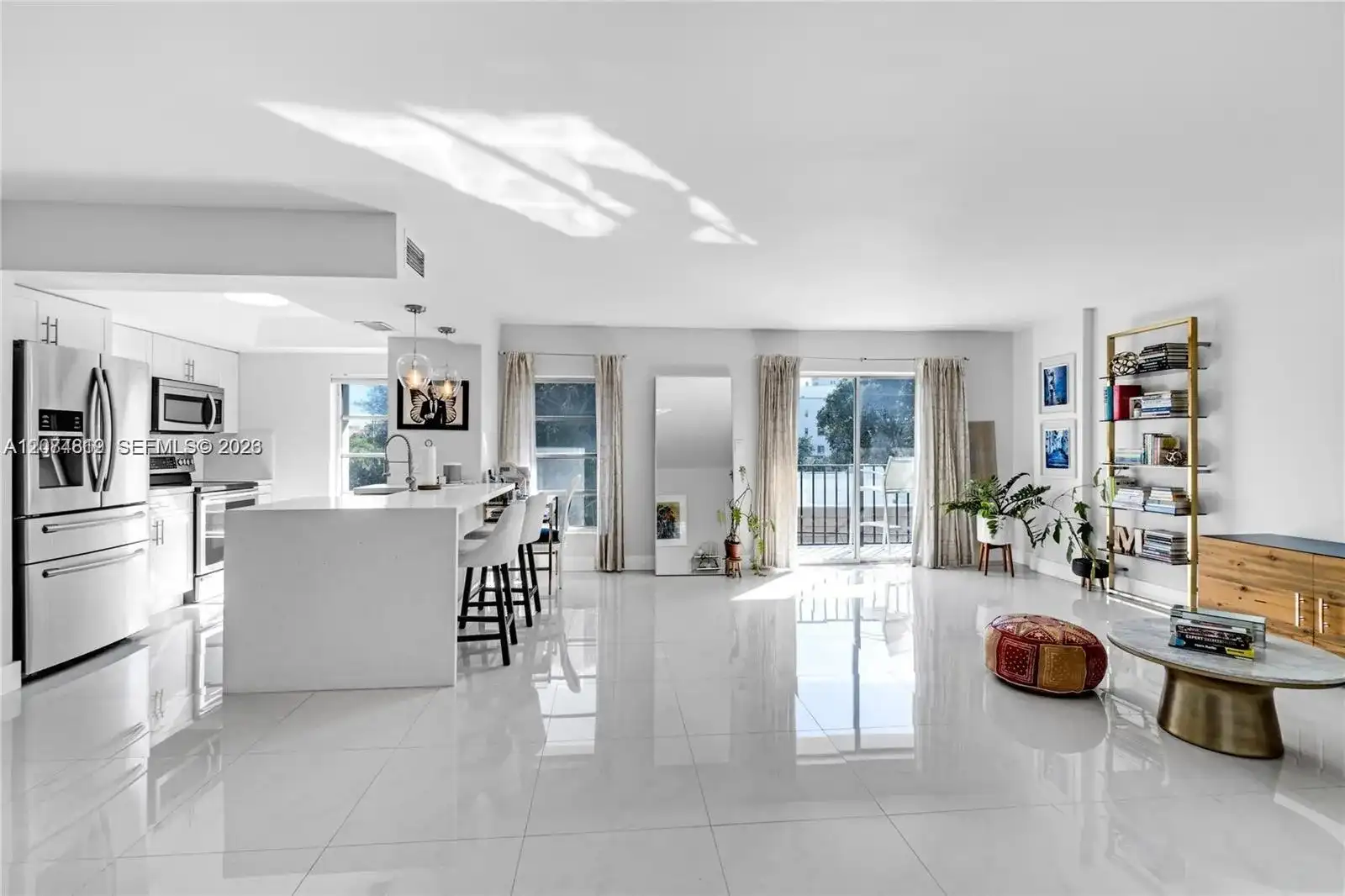 110 Salamanca Ave # 403, Coral Gables FL 33134