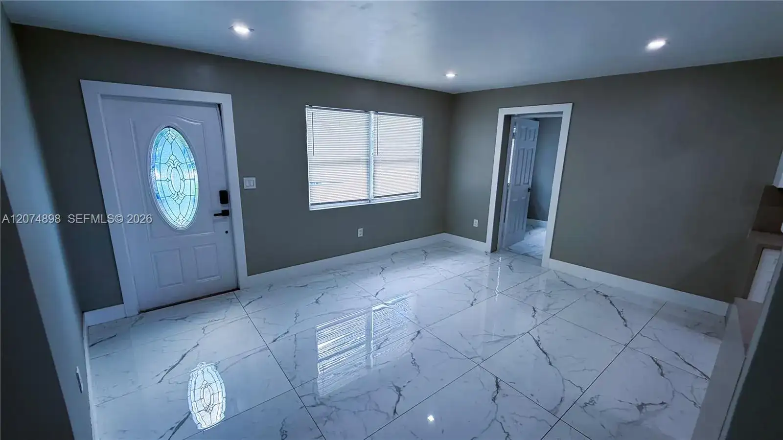 515 S 61st Ter, Hollywood FL 33023 photo 4