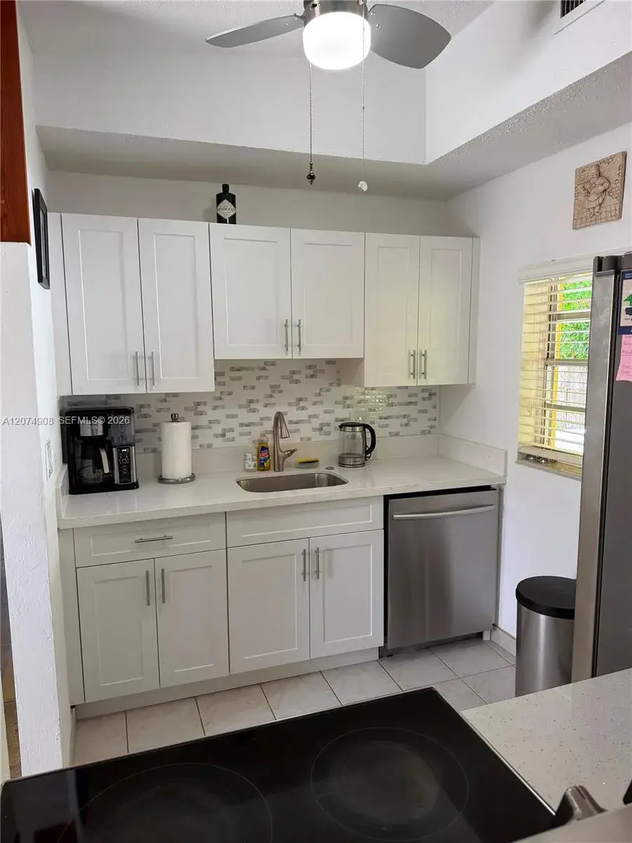 935 Polk St # 0, Hollywood FL 33019
