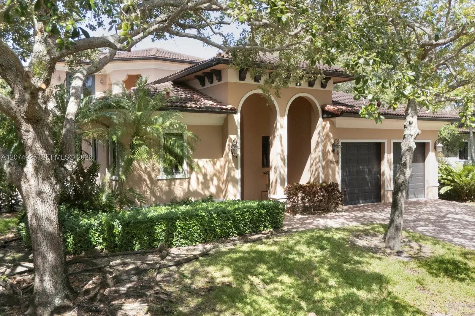 11404 Four Fillies Rd, Pinecrest FL 33156