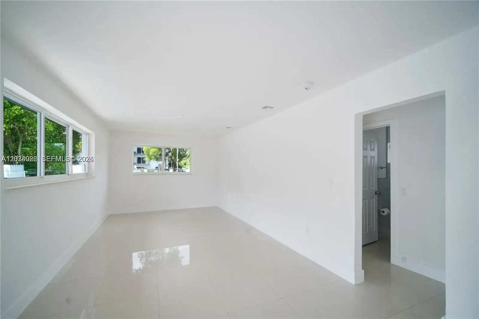 2388-2390 NE 173rd St, North Miami Beach FL 33160 photo 5