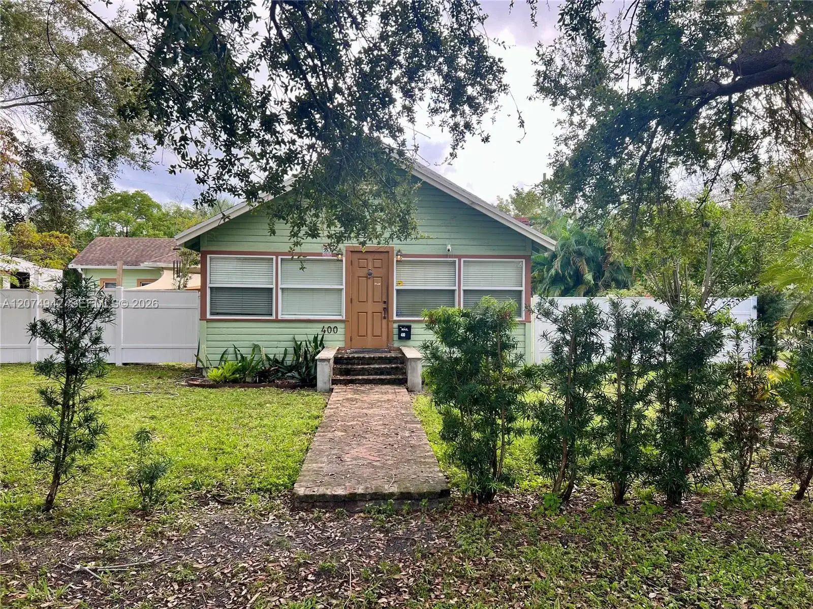 400 NE 3rd St, Pompano Beach FL 33060 photo 2