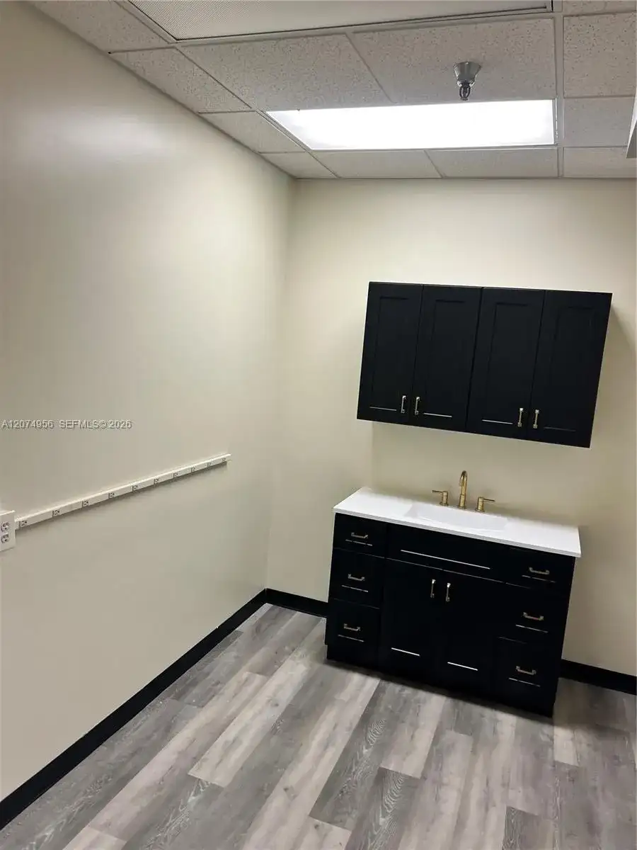873 E Bloomingdale's ave, Brandon FL 33511 photo 2