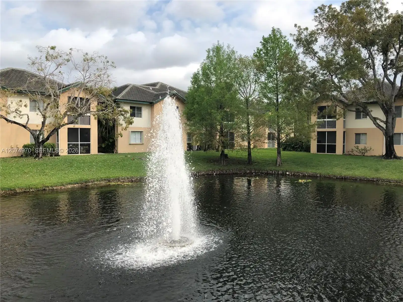 9855 Westview Dr # 715, Coral Springs FL 33076