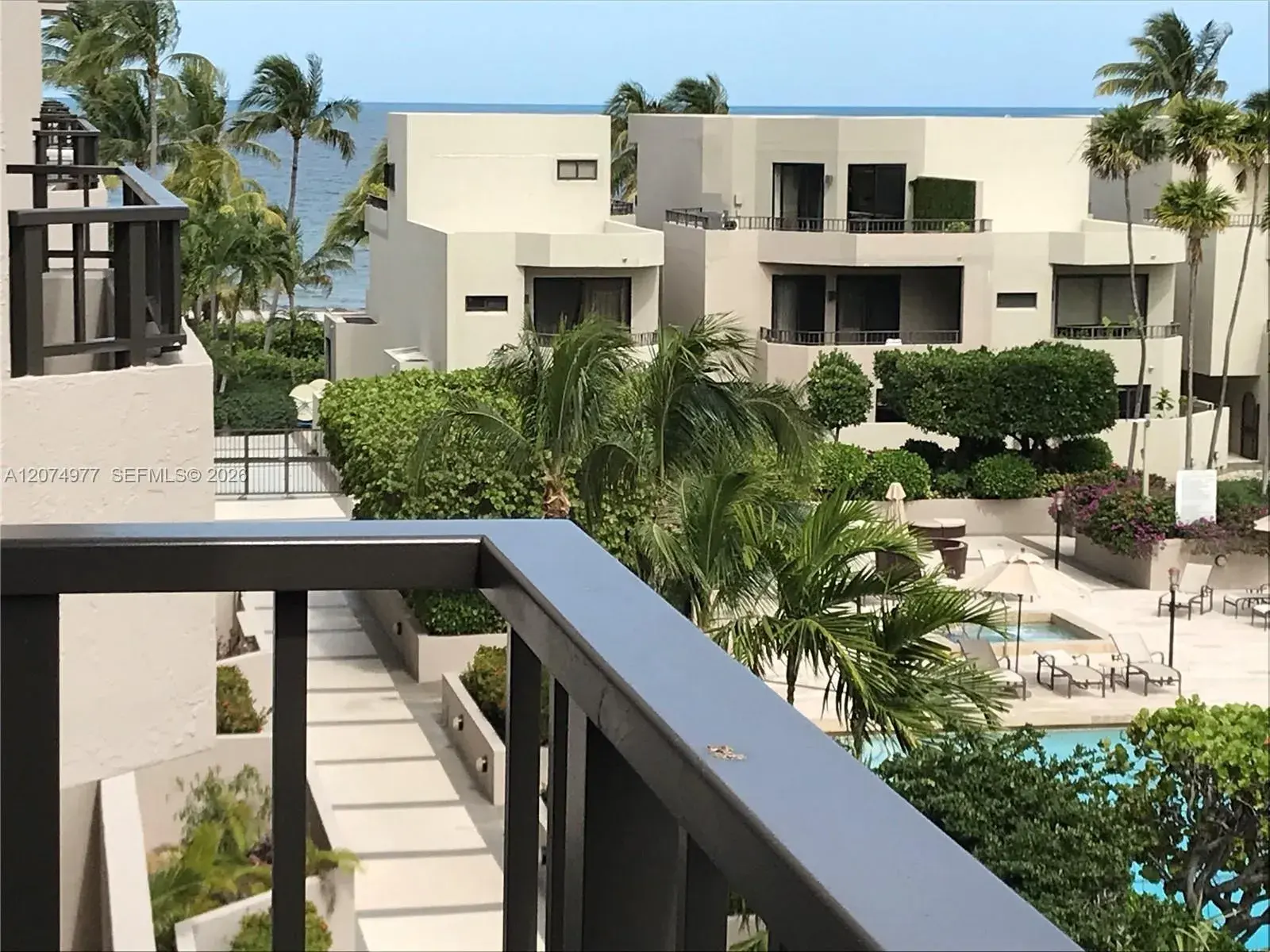 201 Crandon Blvd # 431, Key Biscayne FL 33149