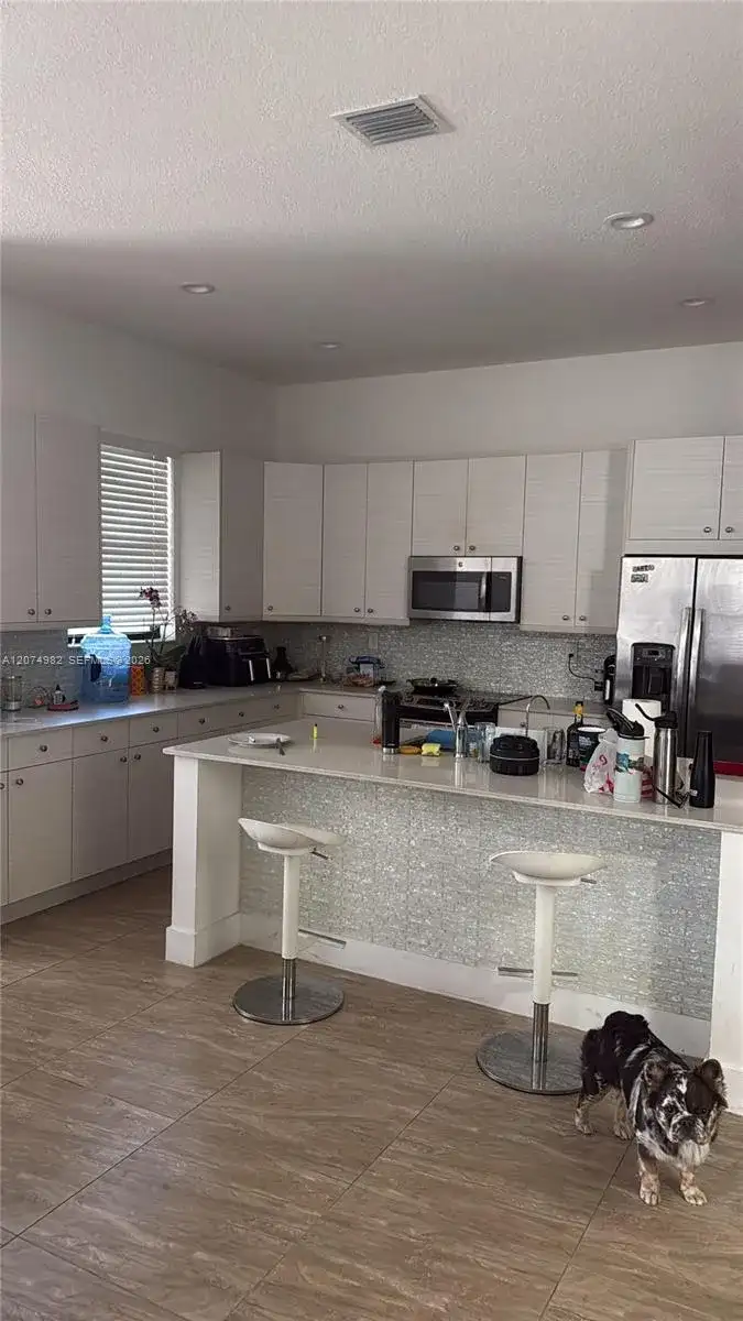 3564 W 97th St, Hialeah FL 33018 photo 3