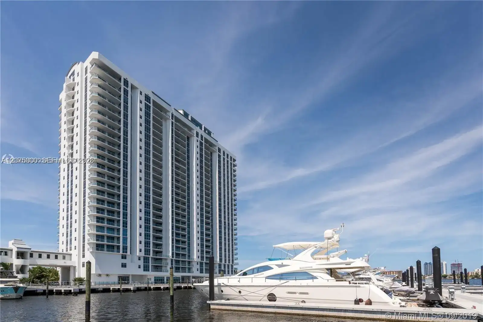 17301 Biscayne Blvd # 1211, North Miami Beach FL 33160 photo 2
