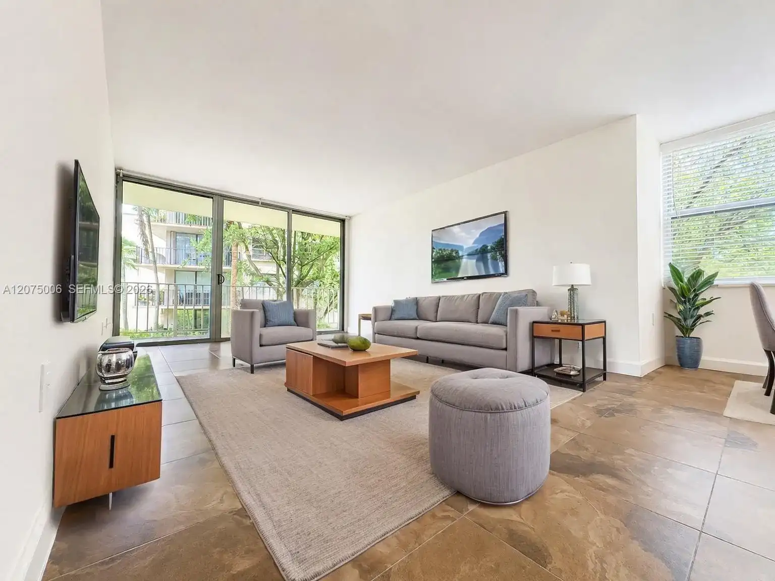 13100 SW 92nd Ave # 212, Miami FL 33176