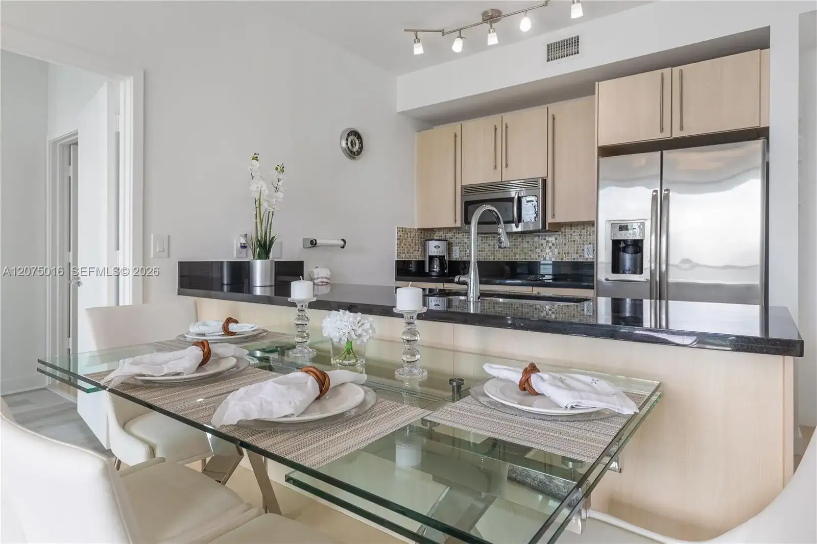 79 SW 12th St # 3704, Miami FL 33130 photo 5