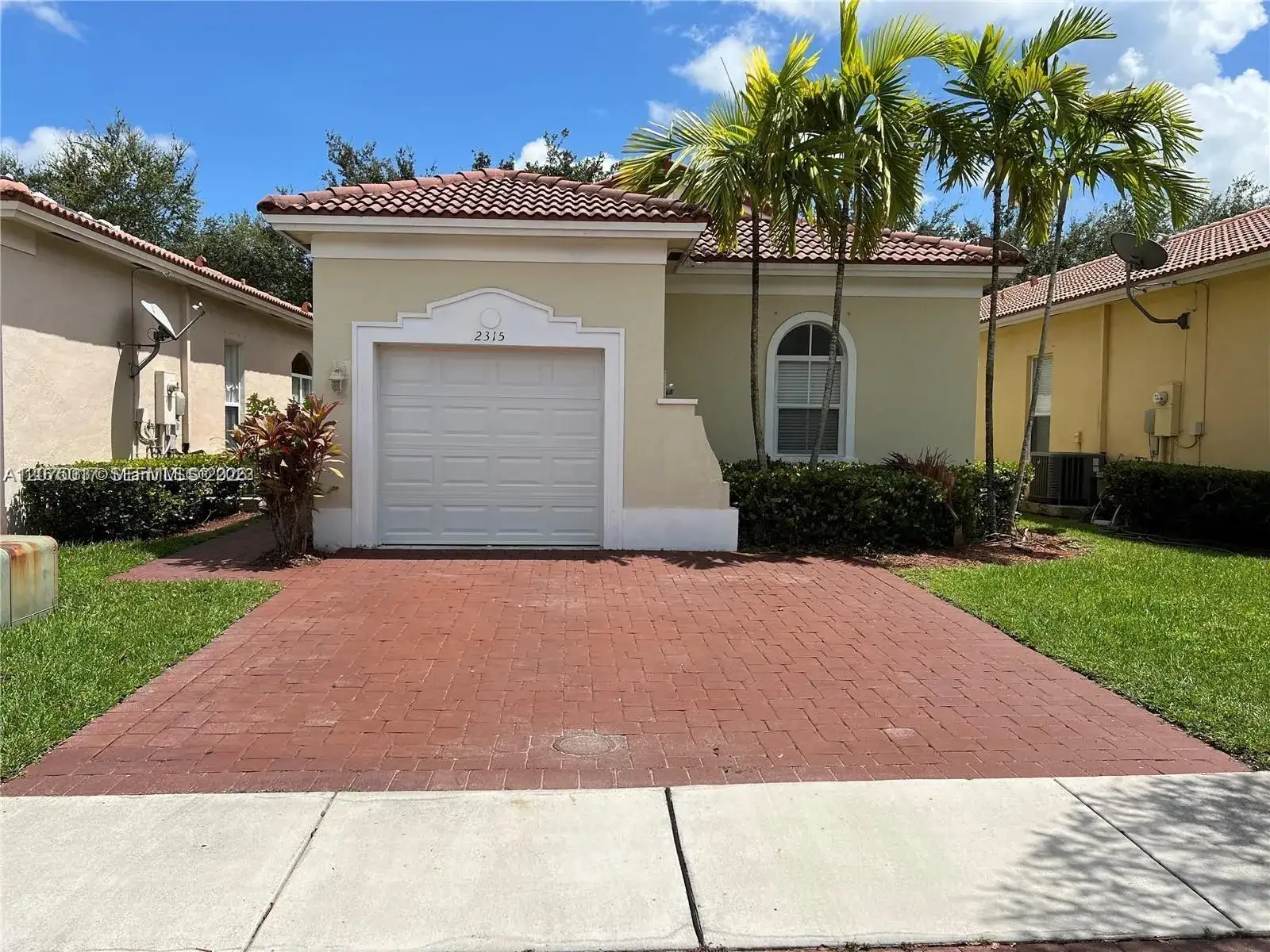 2315 NE 37th Rd, Homestead FL 33033 photo 2