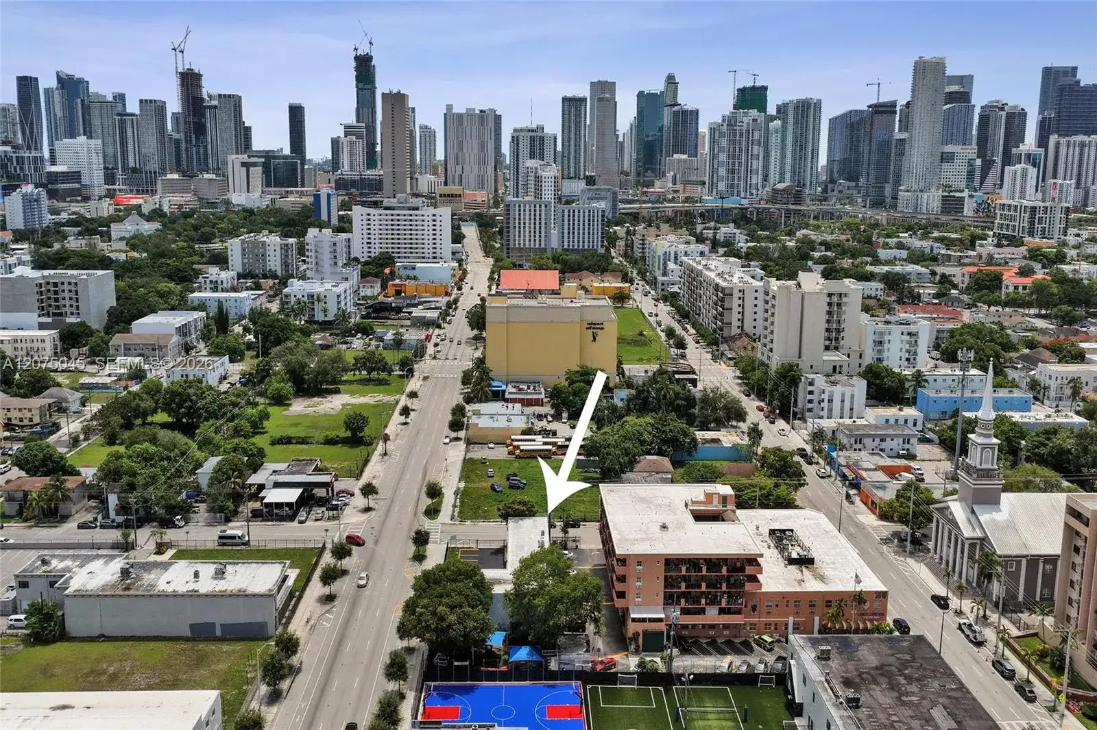 900 W Flagler St # 1, Miami FL 33130 photo 5