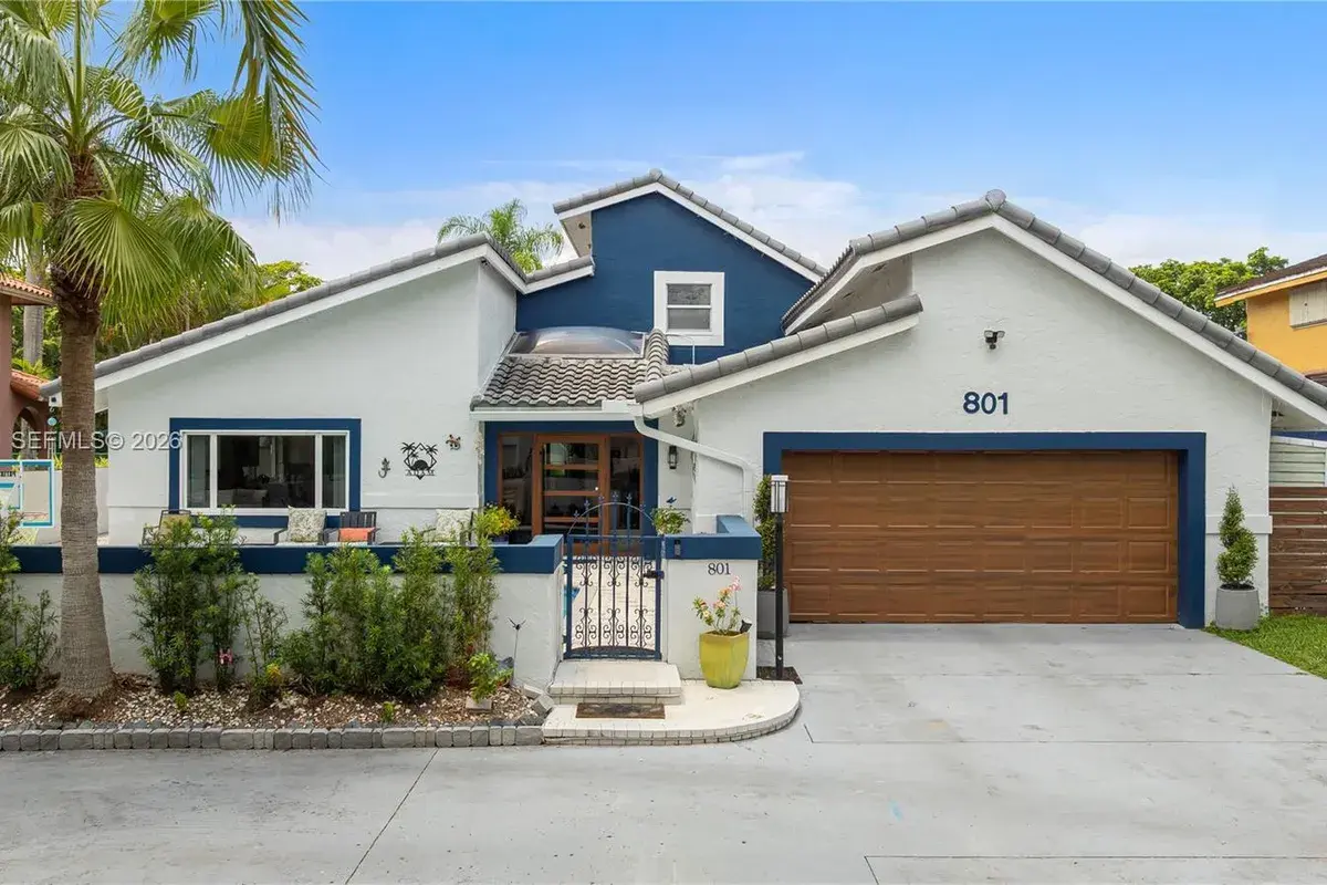801 Mockingbird Ln, Plantation FL 33324