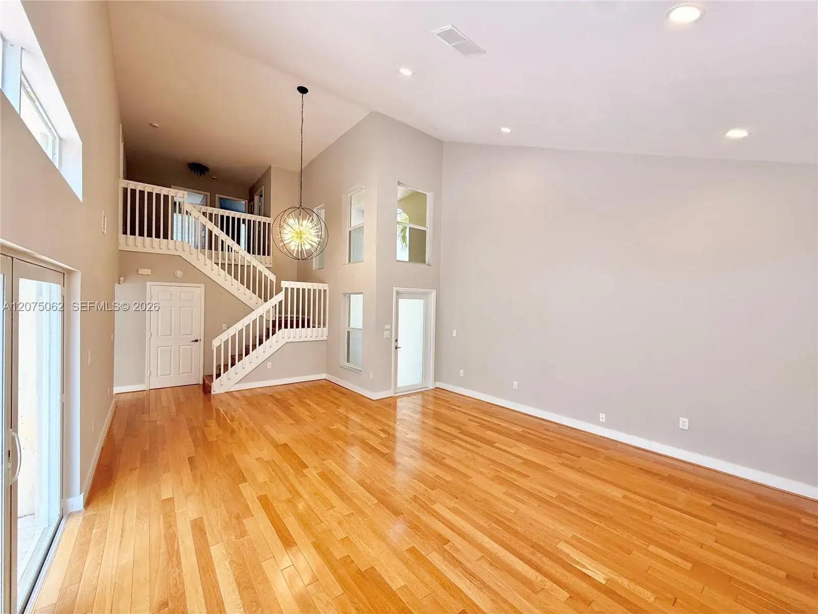 1140 Oysterwood St, Hollywood FL 33019 photo 4