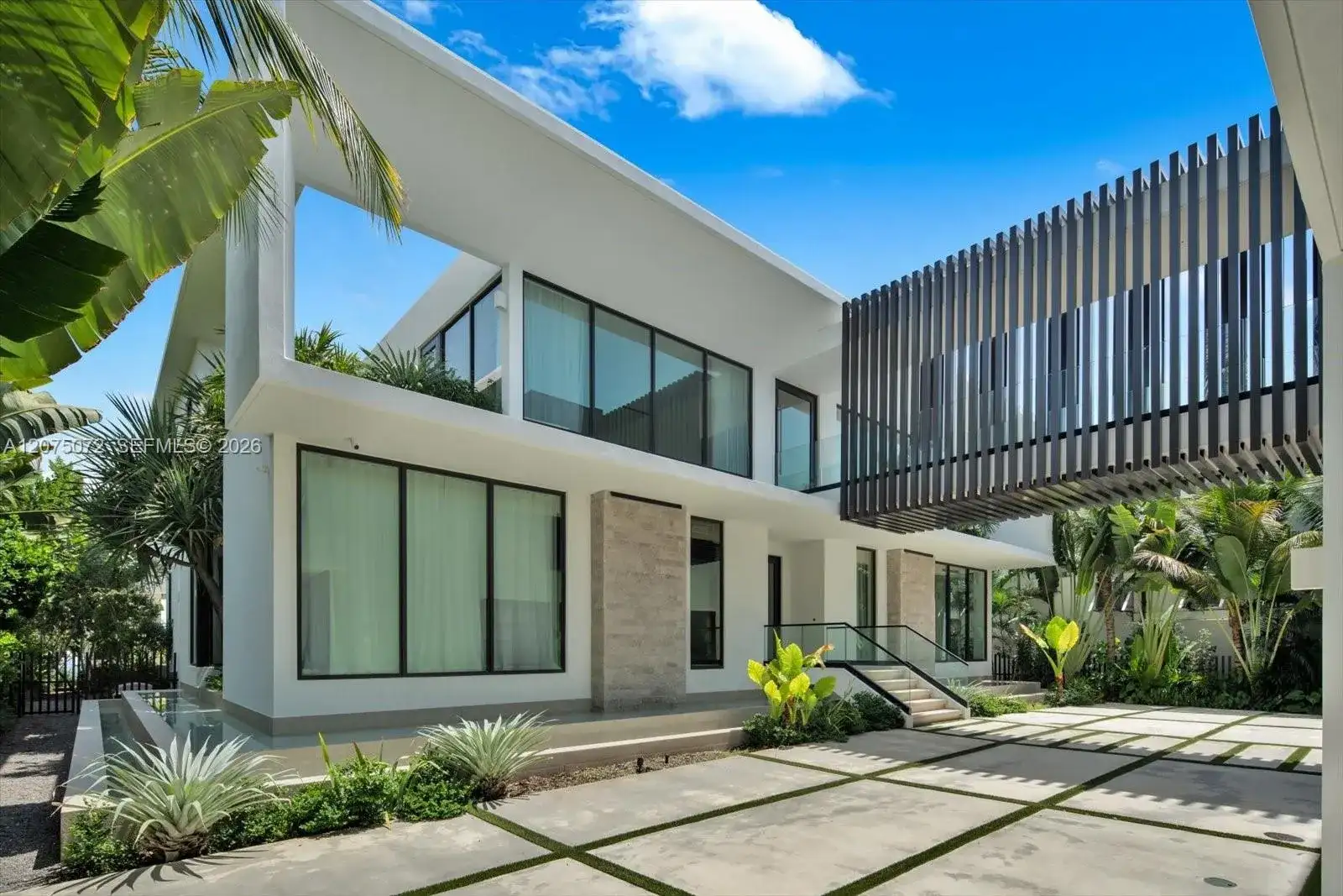 375 N Hibiscus Dr, Miami Beach FL 33139 photo 3