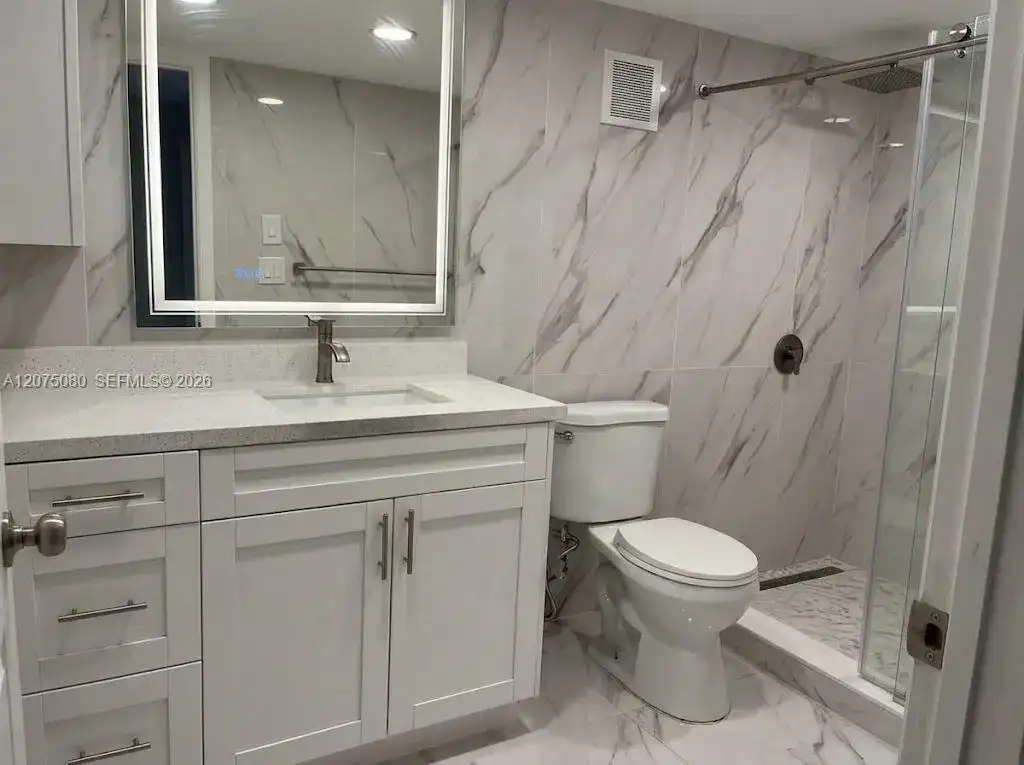 16500 Golf Club Rd # 104, Weston FL 33326 photo 5