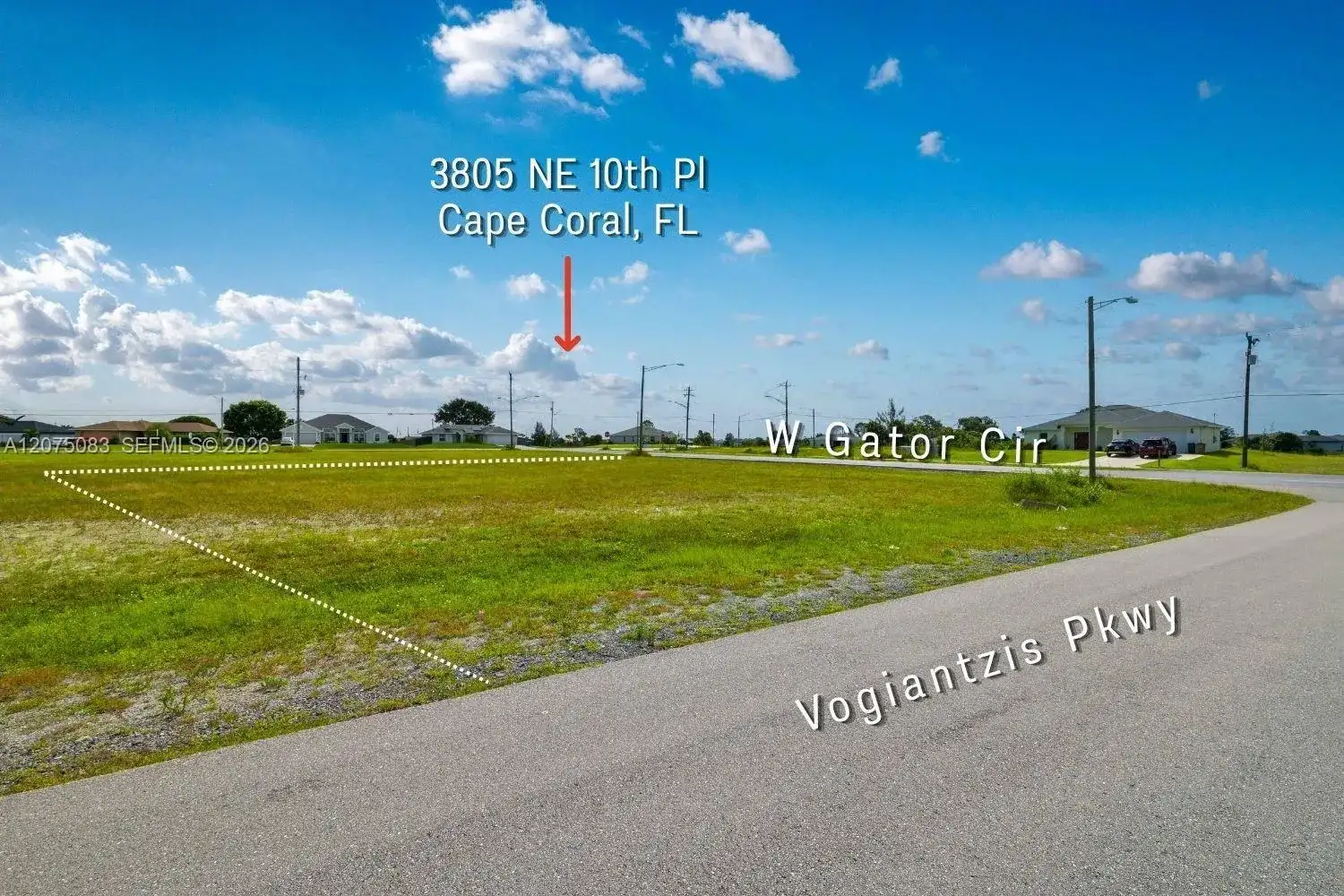 3805 NE 10th Pl, Cape Coral FL 33909 photo 3