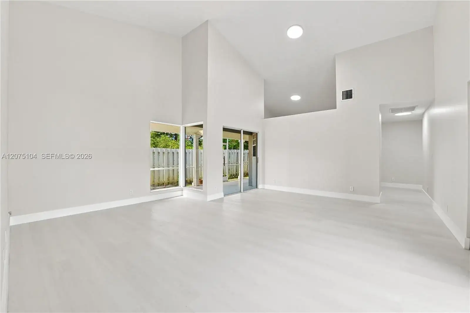 1181 SW 108th Ter, Davie FL 33324 photo 4