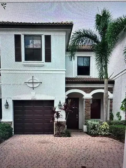 11281 NW 88th St, Doral FL 33178 photo 2